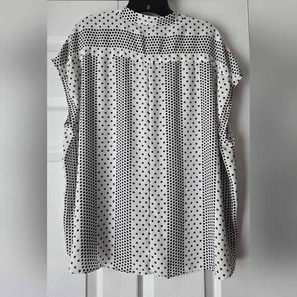 Tahari Black and White Striped Polka Dot Button Down Shirt SIZE XL. Like New. - Picture 5 of 11